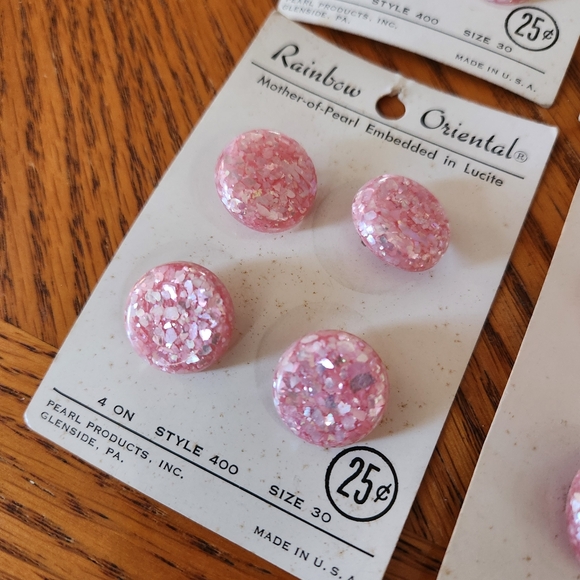 14 Rainbow Oriental 3/4" pink lucite buttons vintage on original cards - Picture 7 of 7